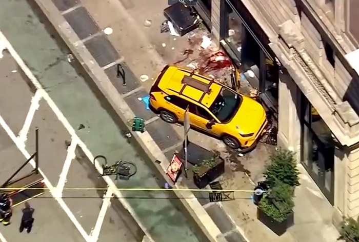 Homeless Man Becomes Unexpected Hero, Saves Young Girl From Taxi Driver Attack!