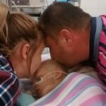 They Said Their Final Farewell… Then Half an Hour Later, a Scream From the Room Changes Everything